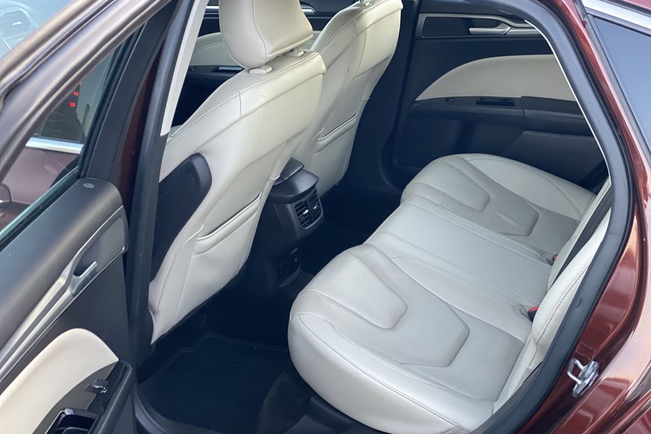 Продам Ford Fusion Гібрид 2015 года в Луцке