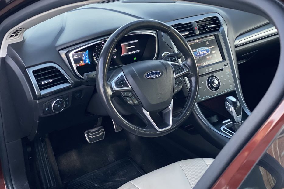 Продам Ford Fusion Гібрид 2015 года в Луцке