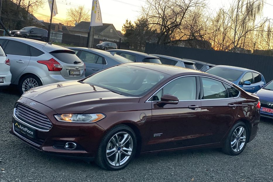 Продам Ford Fusion Гібрид 2015 года в Луцке