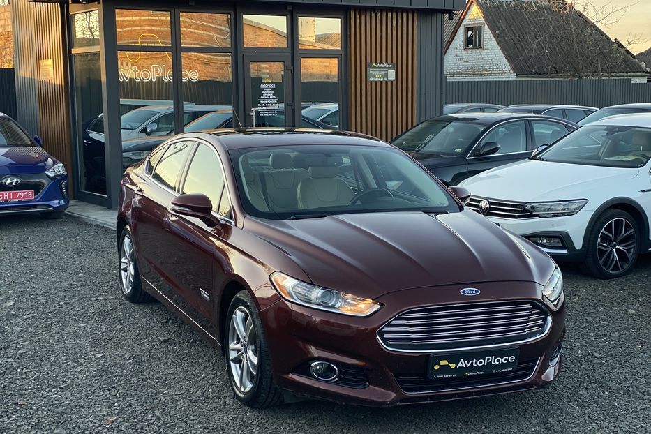 Продам Ford Fusion Гібрид 2015 года в Луцке