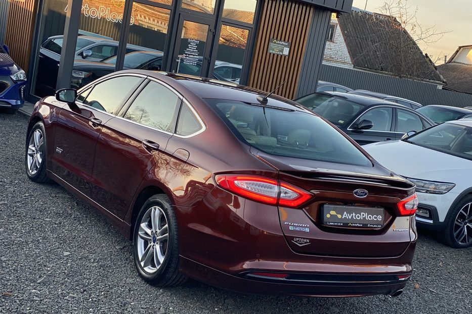 Продам Ford Fusion Гібрид 2015 года в Луцке