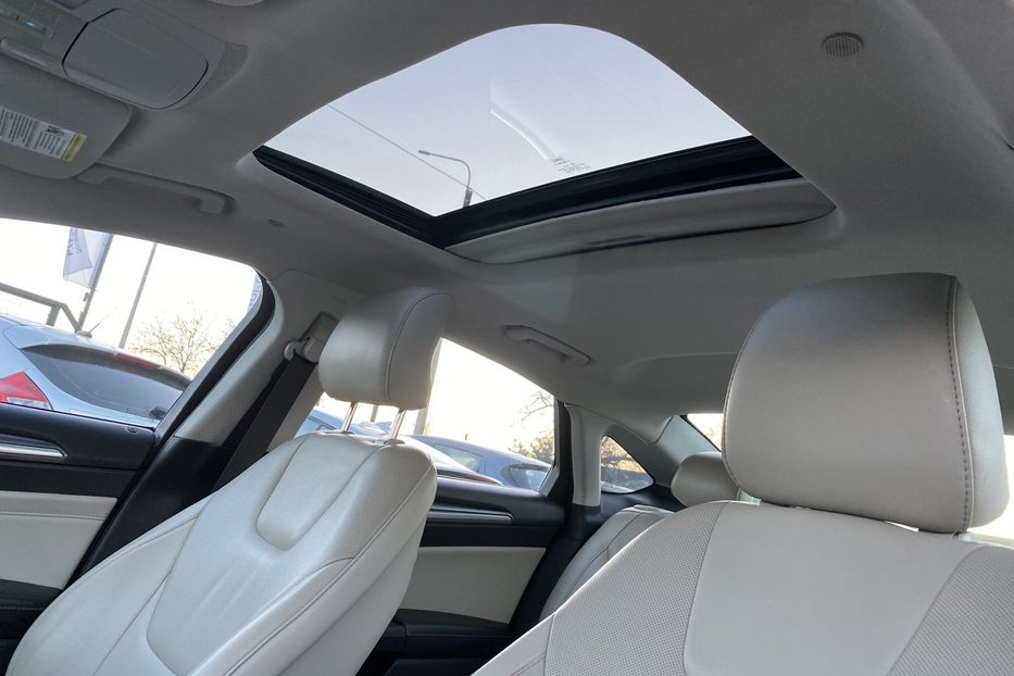 Продам Ford Fusion Гібрид 2015 года в Луцке