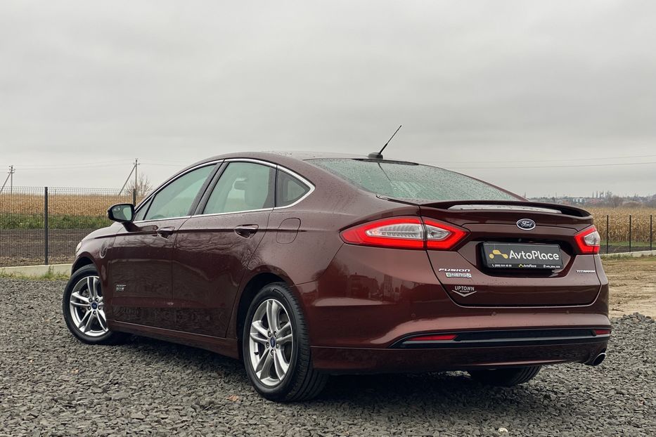 Продам Ford Fusion Гібрид 2015 года в Луцке