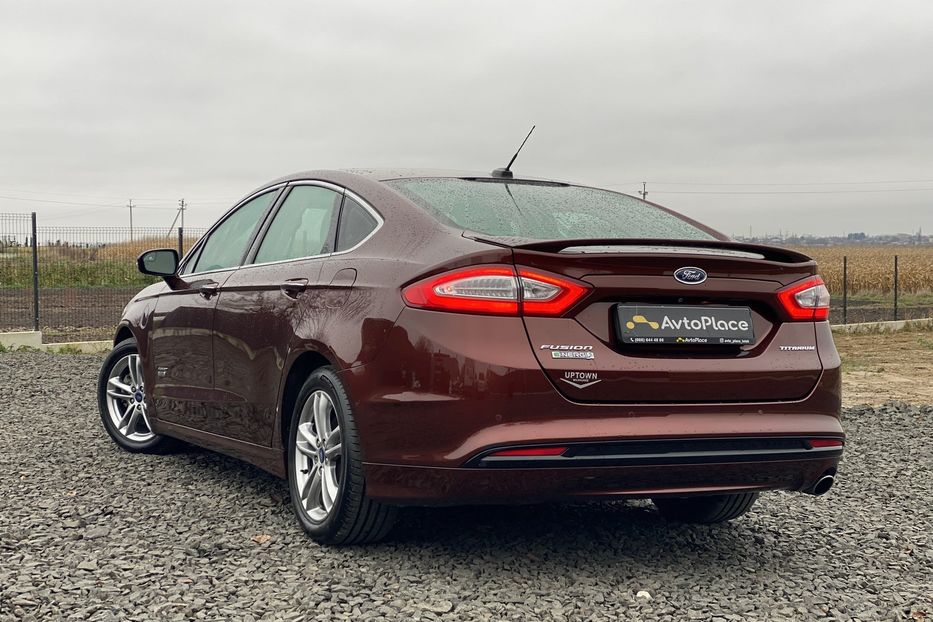 Продам Ford Fusion Гібрид 2015 года в Луцке