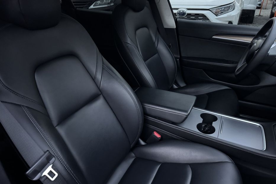 Продам Tesla Model 3 (COMIS) 60 kWh 2022 года в г. Умань, Черкасская область