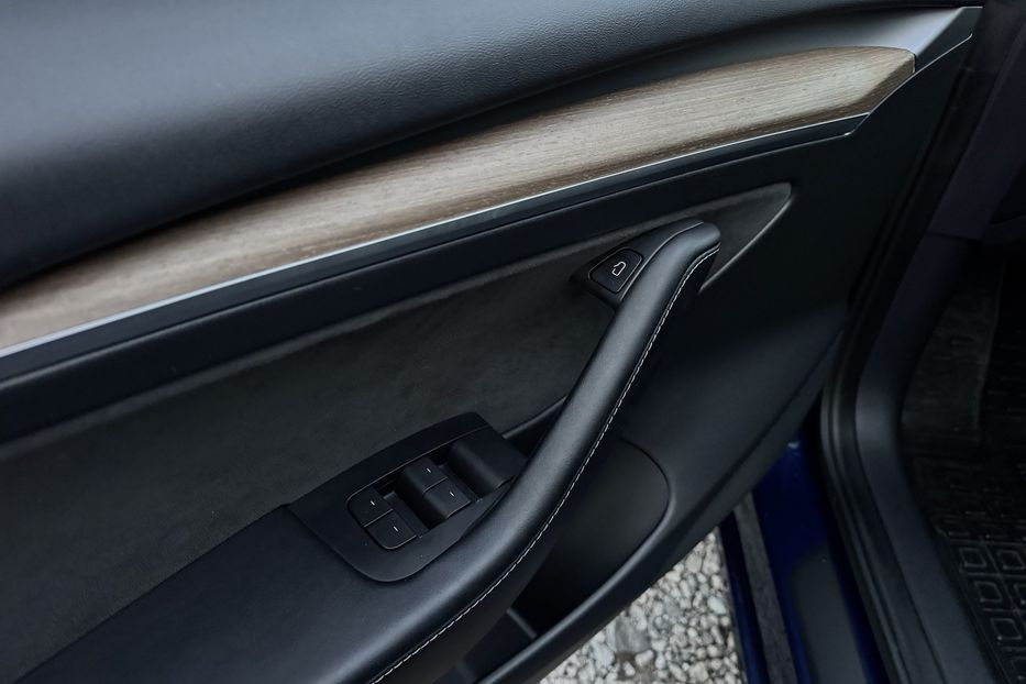 Продам Tesla Model 3 (COMIS) 60 kWh 2022 года в г. Умань, Черкасская область