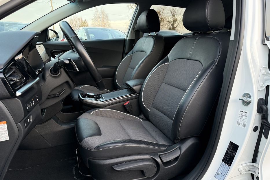 Продам Kia Niro 64кВтТепловийПідгрвсидінькерма 2022 года в Львове