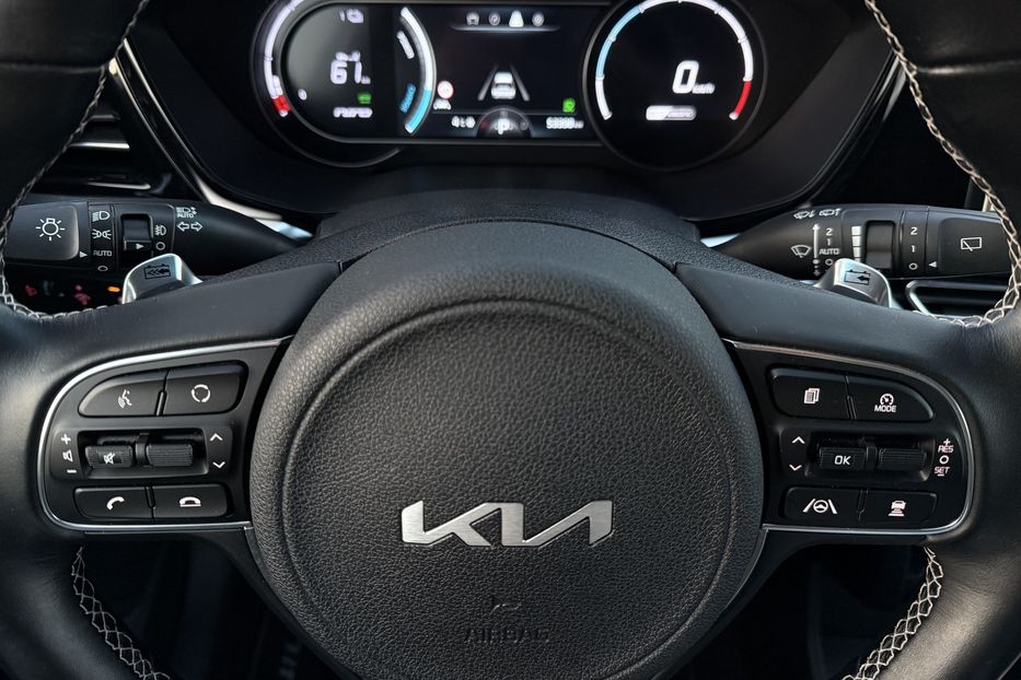 Продам Kia Niro 64кВтТепловийПідгрвсидінькерма 2022 года в Львове