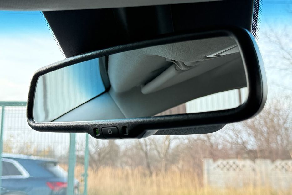 Продам Kia Niro 64кВтТепловийПідгрвсидінькерма 2022 года в Львове