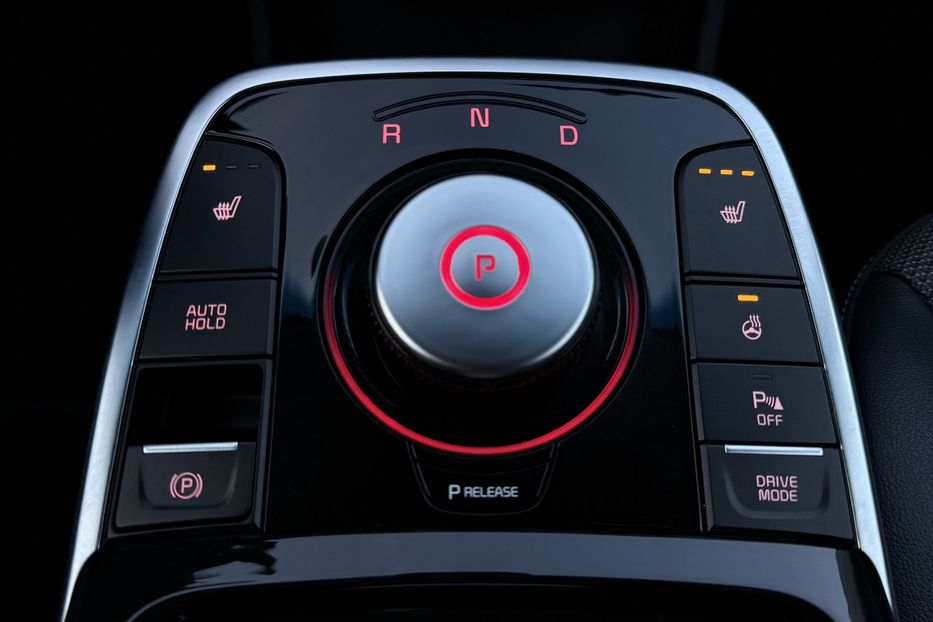 Продам Kia Niro 64кВтТепловийПідгрвсидінькерма 2022 года в Львове