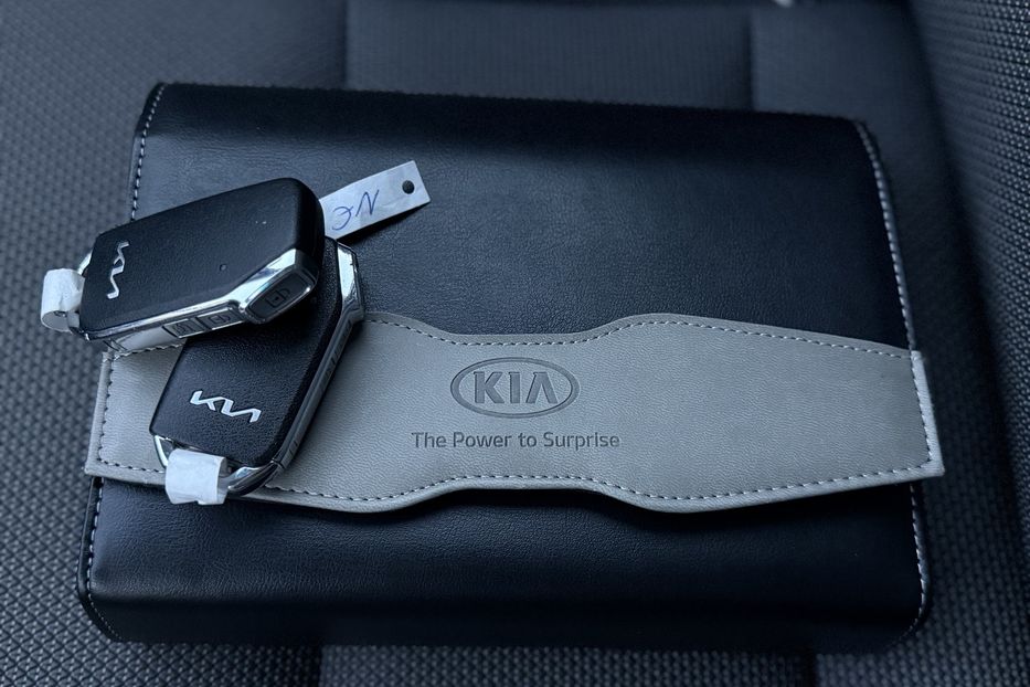 Продам Kia Niro 64кВтТепловийПідгрвсидінькерма 2022 года в Львове