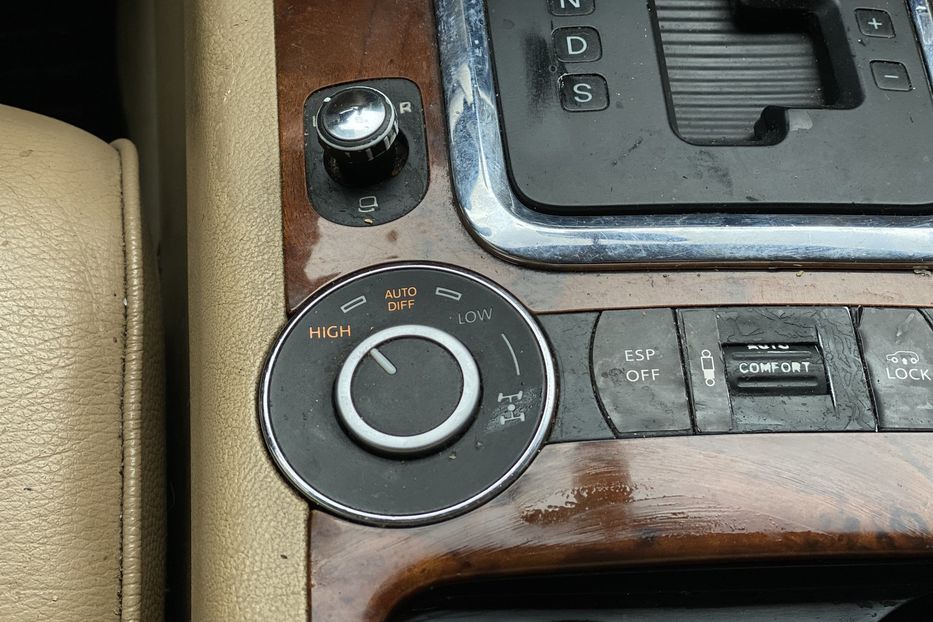 Продам Volkswagen Touareg 2003 года в Луцке