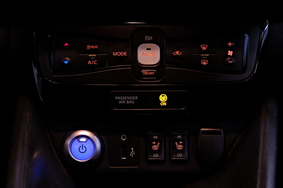 Продам Nissan Leaf 2017 года в Одессе