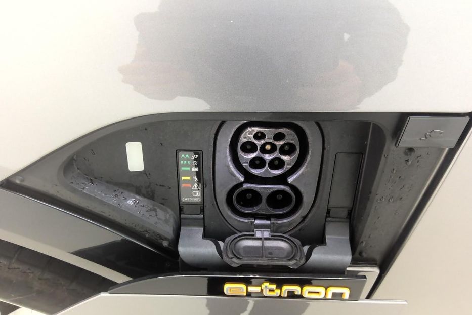 Продам Audi E-Tron 95 KWH, vin 4960 2020 года в Житомире