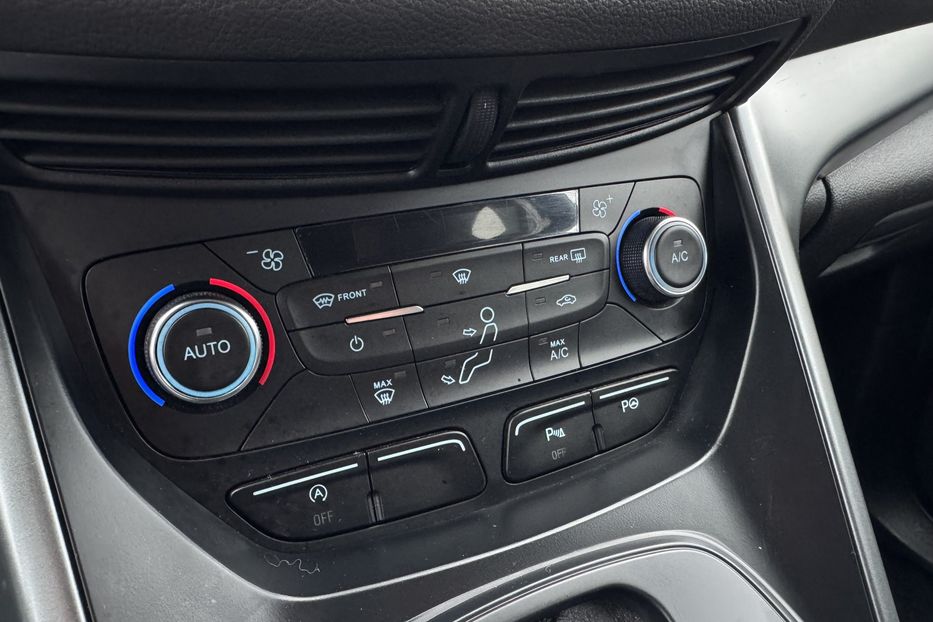 Продам Ford Kuga 4x4 2018 года в г. Умань, Черкасская область