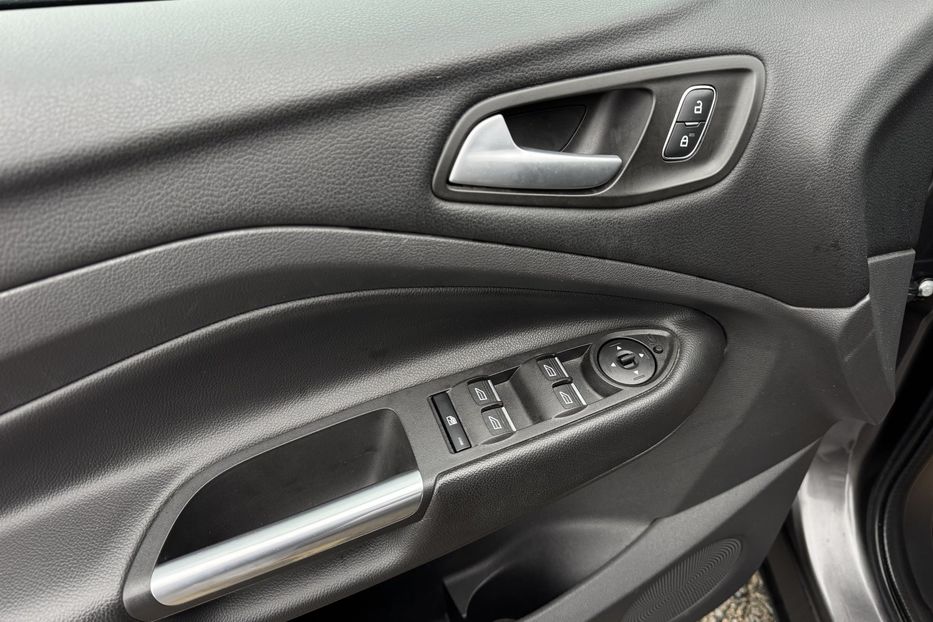 Продам Ford Kuga 4x4 2018 года в г. Умань, Черкасская область