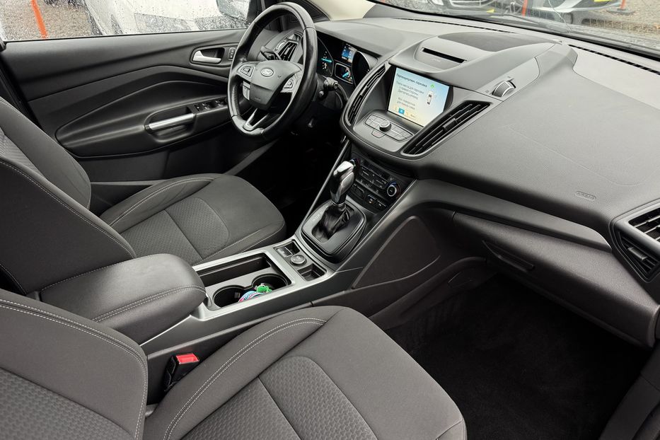 Продам Ford Kuga 4x4 2018 года в г. Умань, Черкасская область