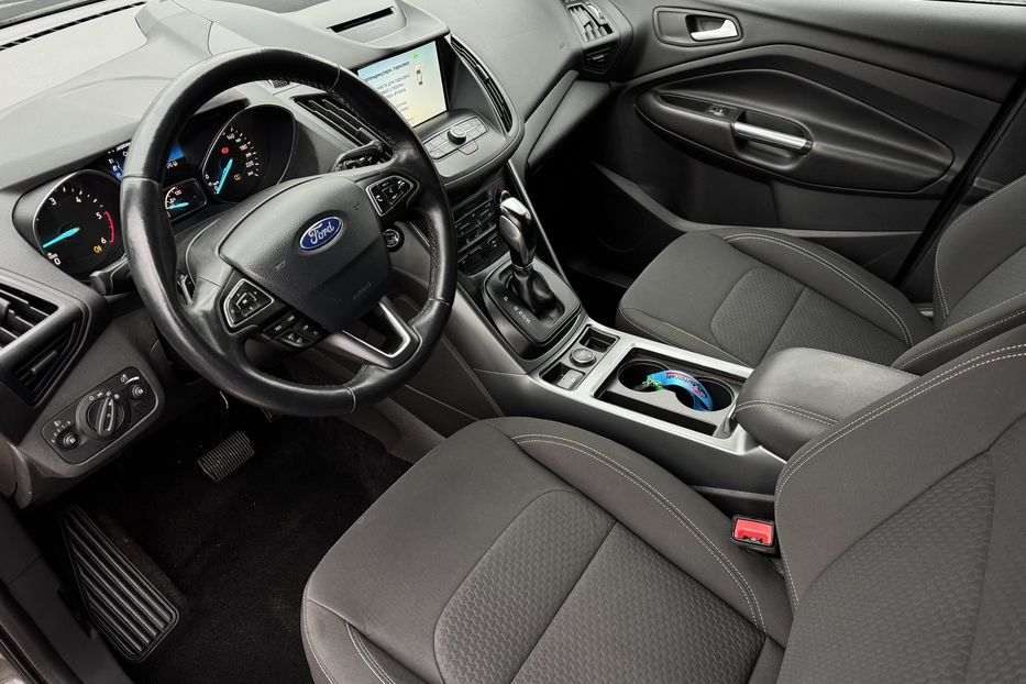 Продам Ford Kuga 4x4 2018 года в г. Умань, Черкасская область