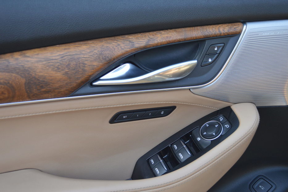 Продам Cadillac CTS CT5 2020 года в Одессе