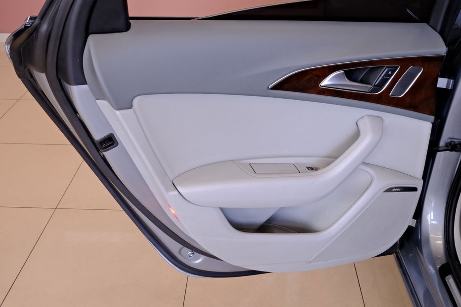 Продам Audi A6 Quattro 2013 года в Одессе