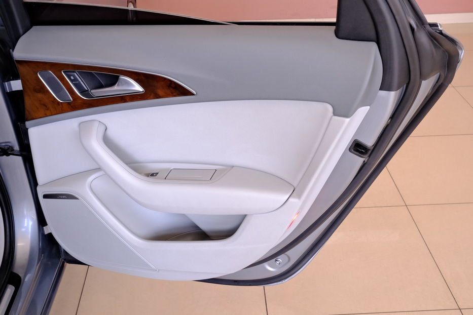 Продам Audi A6 Quattro 2013 года в Одессе