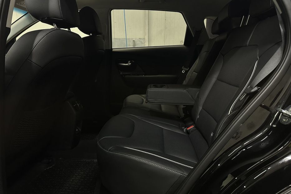 Продам Kia Niro 64 кВт Макс. комплектаціяЛюк 2022 года в Львове