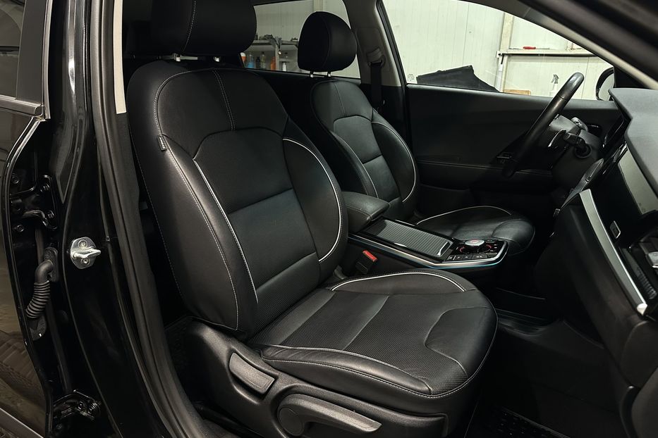 Продам Kia Niro 64 кВт Макс. комплектаціяЛюк 2022 года в Львове