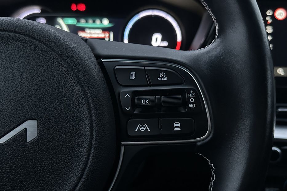 Продам Kia Niro 64 кВт Макс. комплектаціяЛюк 2022 года в Львове