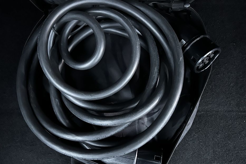 Продам Kia Niro 64 кВт Макс. комплектаціяЛюк 2022 года в Львове