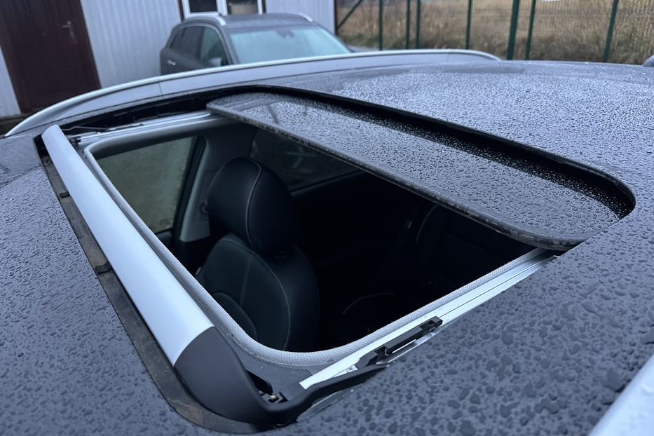 Продам Kia Niro 64 кВт Макс. комплектаціяЛюк 2022 года в Львове