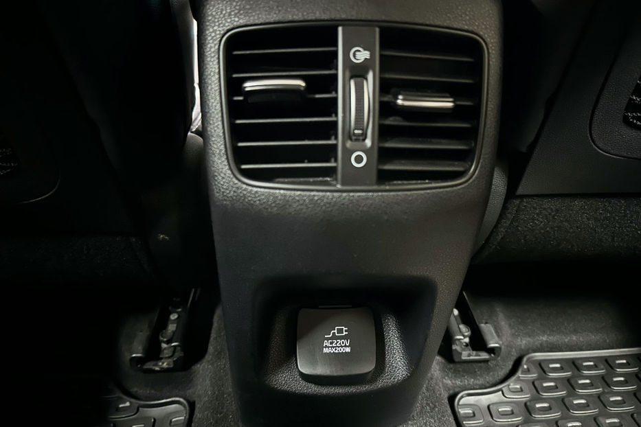 Продам Kia Niro 64 кВт Макс. комплектаціяЛюк 2022 года в Львове