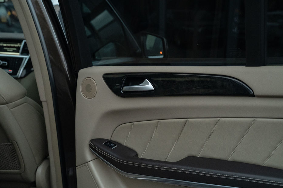 Продам Mercedes-Benz GL-Class 350 4Matic 2013 года в Черновцах