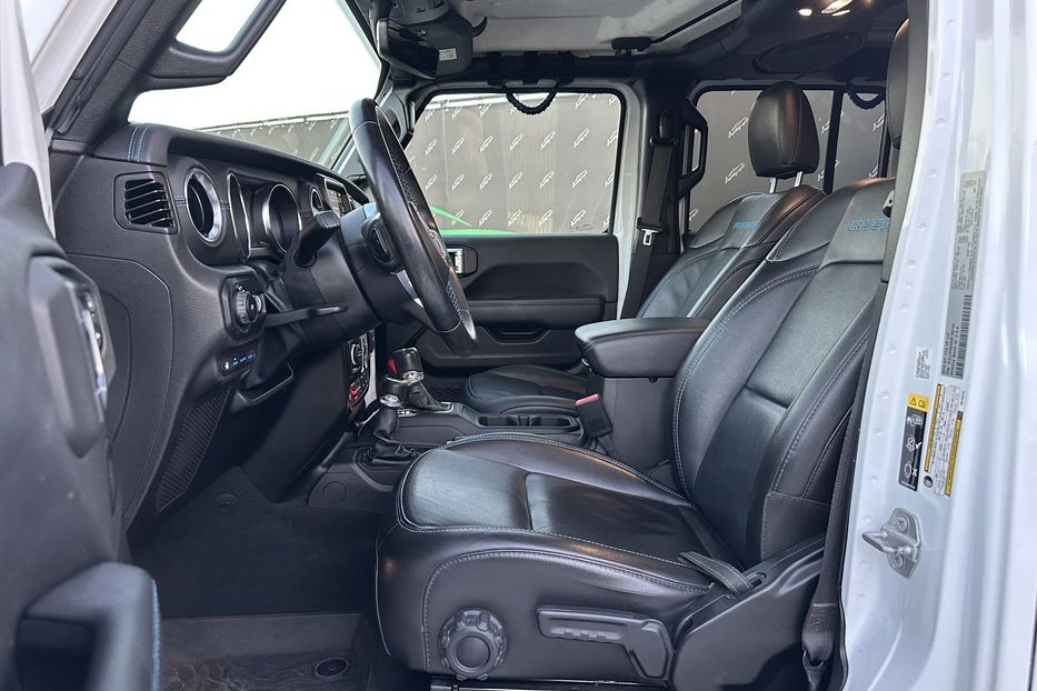 Продам Jeep Wrangler Rubicon Hibrid 2022 года в Киеве