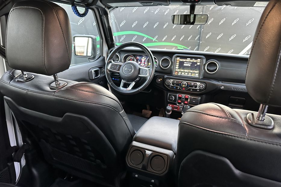 Продам Jeep Wrangler Rubicon Hibrid 2022 года в Киеве