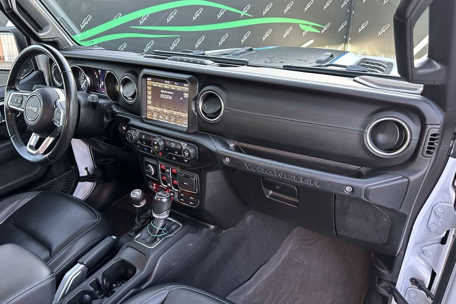 Продам Jeep Wrangler Rubicon Hibrid 2022 года в Киеве