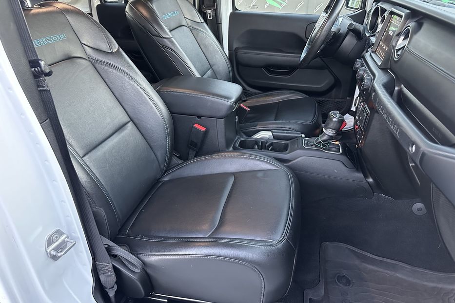 Продам Jeep Wrangler Rubicon Hibrid 2022 года в Киеве