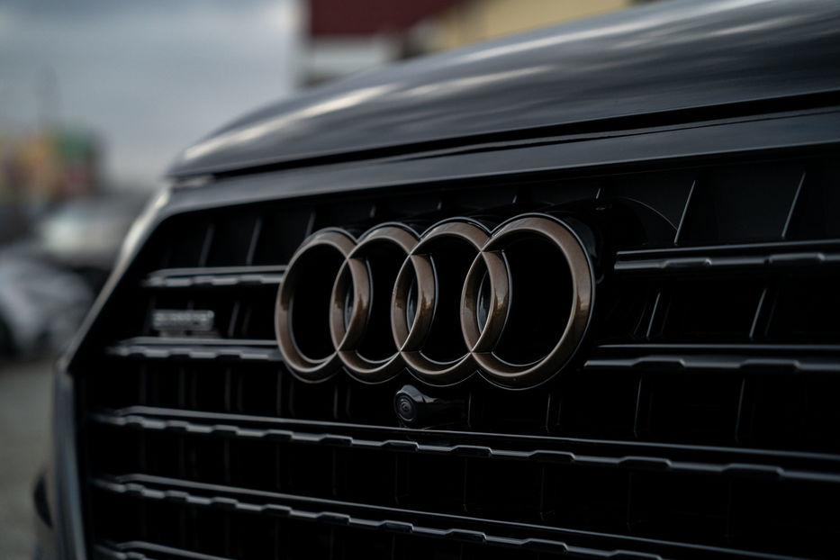 Продам Audi Q7 Prestige 2016 года в Черновцах