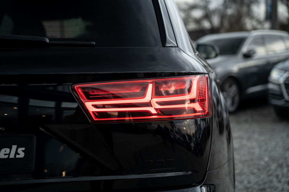 Продам Audi Q7 Prestige 2016 года в Черновцах