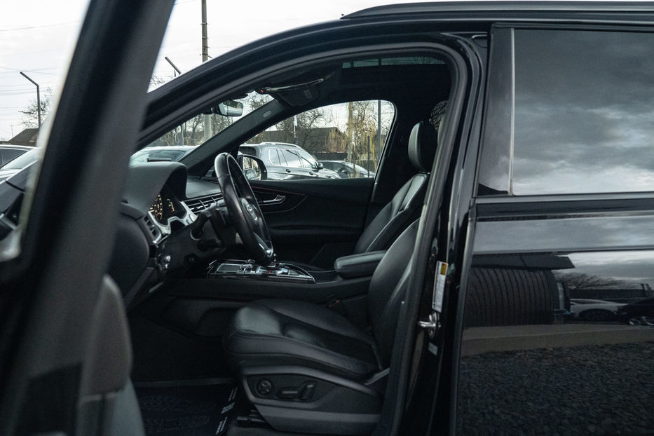 Продам Audi Q7 Prestige 2016 года в Черновцах