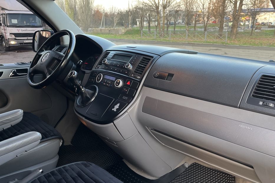 Продам Volkswagen Multivan FULL 2006 года в Николаеве