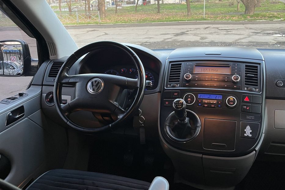 Продам Volkswagen Multivan FULL 2006 года в Николаеве