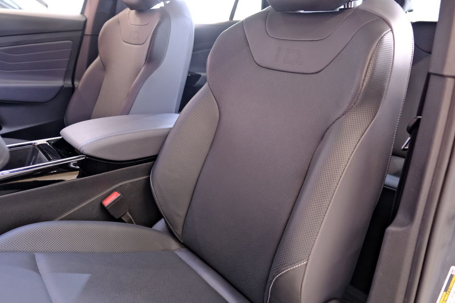 Продам Volkswagen ID.4 2024 года в Одессе