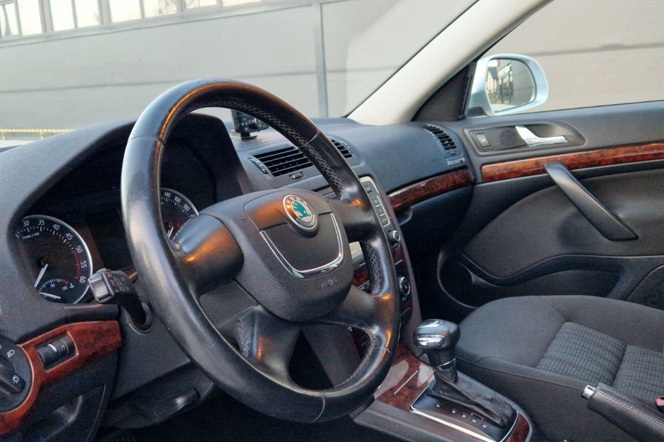 Продам Skoda Octavia A5 2012 года в Львове