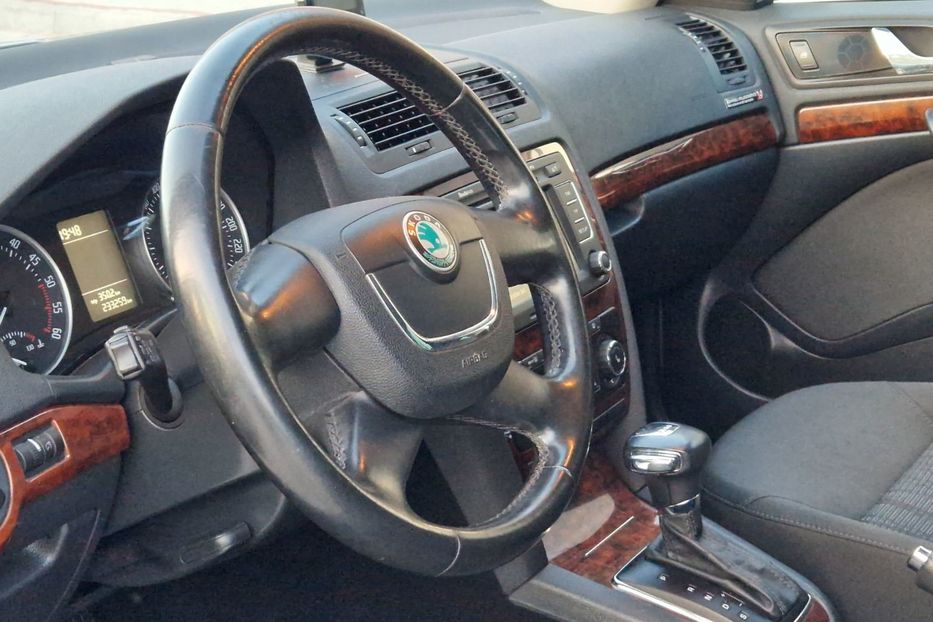 Продам Skoda Octavia A5 2012 года в Львове