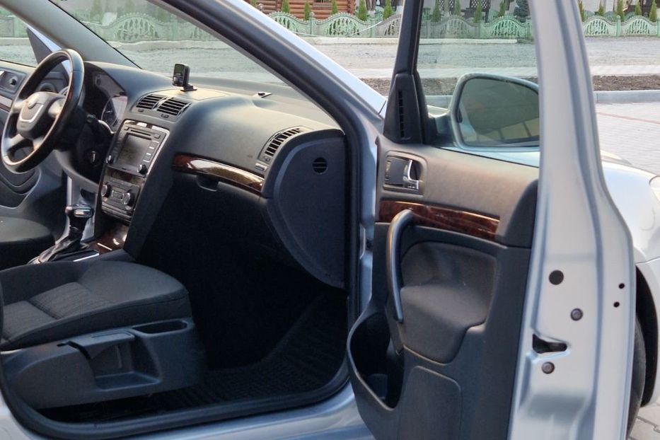 Продам Skoda Octavia A5 2012 года в Львове