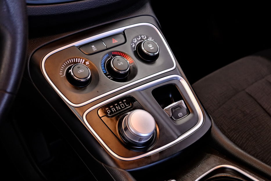 Продам Chrysler 200 2014 года в Одессе