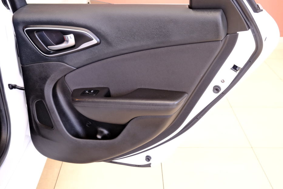 Продам Chrysler 200 2014 года в Одессе