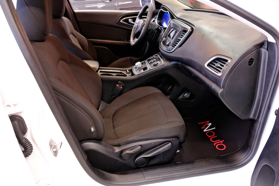 Продам Chrysler 200 2014 года в Одессе