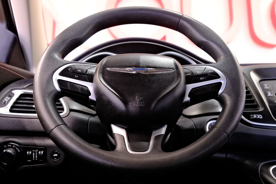 Продам Chrysler 200 2014 года в Одессе