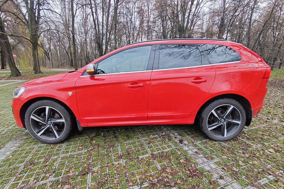 Продам Volvo XC60 2013 года в Киеве